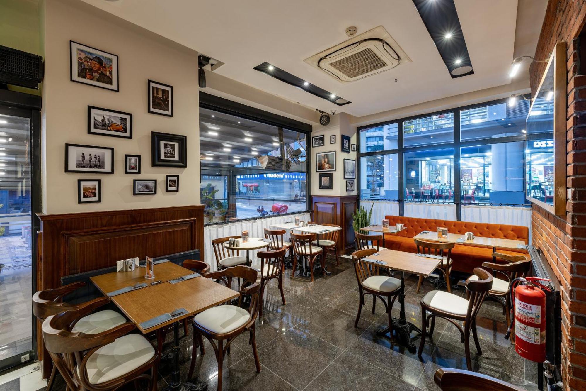 Hay Hotel Alsancak Izmir Bagian luar foto