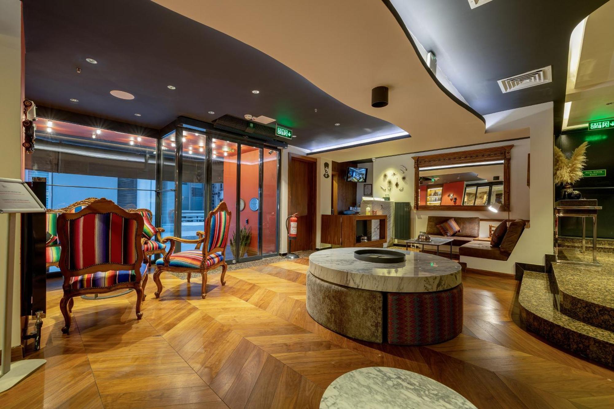 Hay Hotel Alsancak Izmir Bagian luar foto