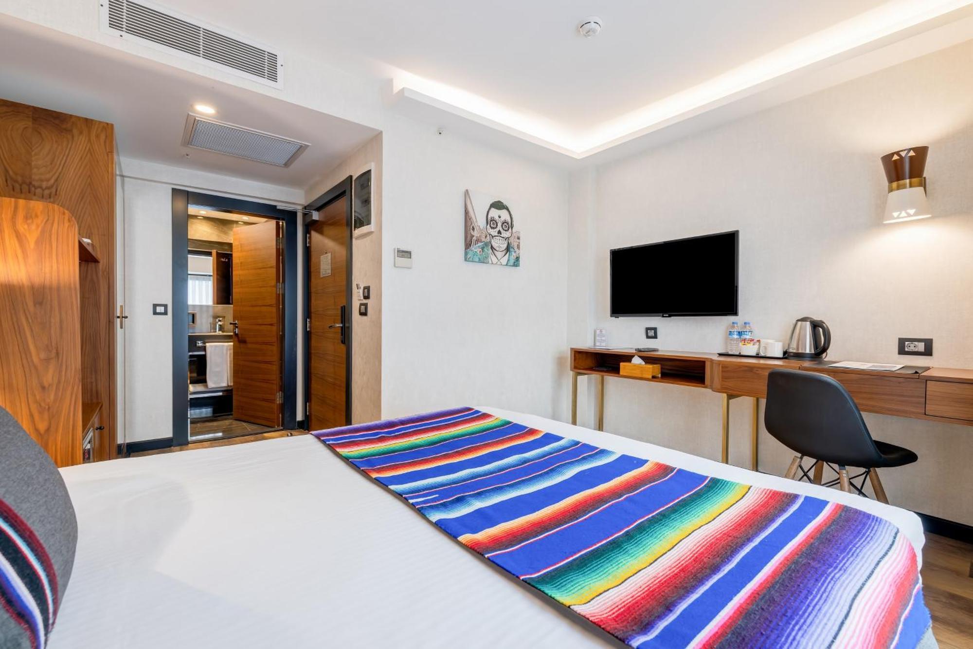 Hay Hotel Alsancak Izmir Bagian luar foto