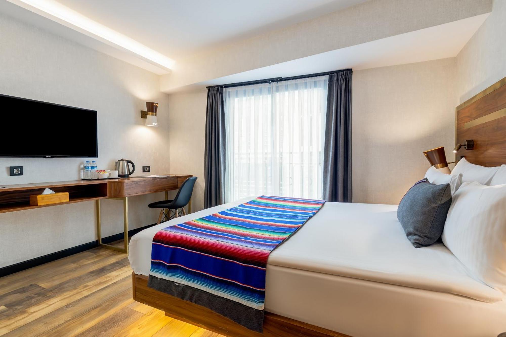 Hay Hotel Alsancak Izmir Bagian luar foto
