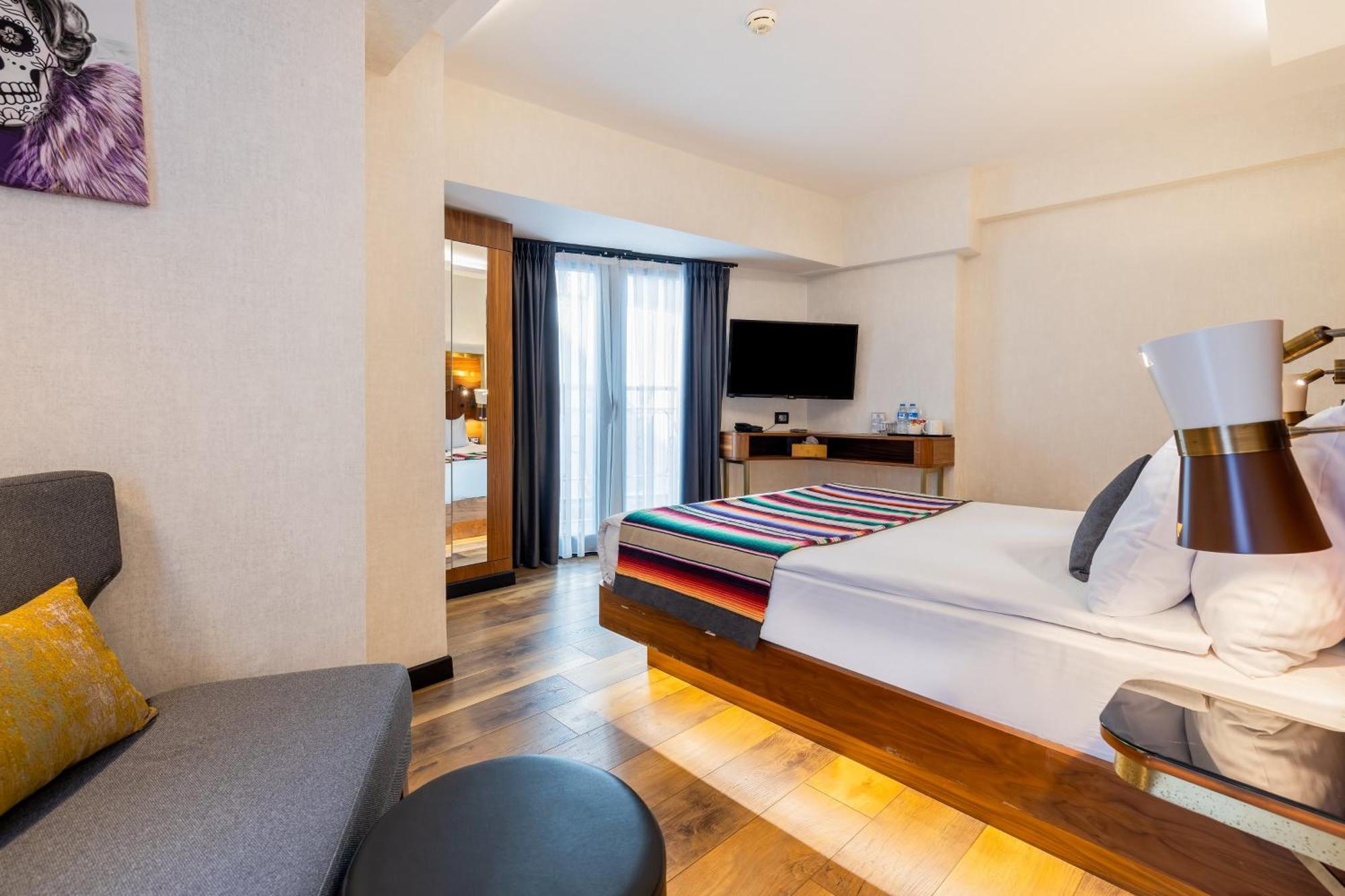 Hay Hotel Alsancak Izmir Bagian luar foto