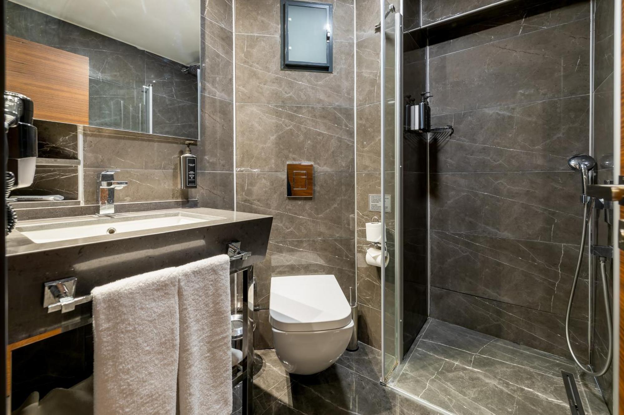 Hay Hotel Alsancak Izmir Bagian luar foto