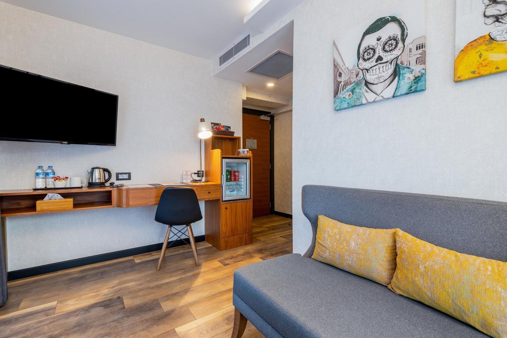 Hay Hotel Alsancak Izmir Bagian luar foto