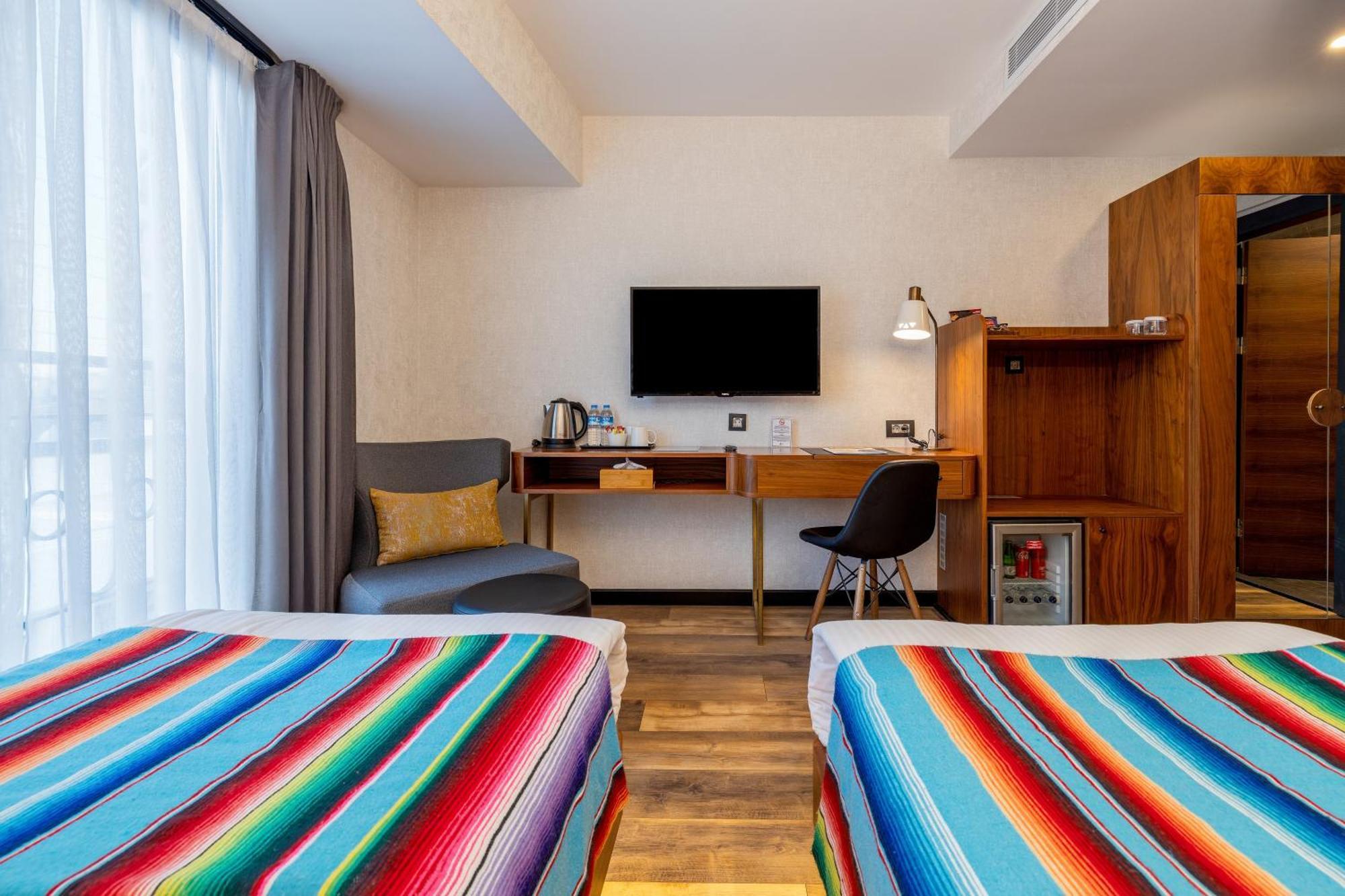 Hay Hotel Alsancak Izmir Bagian luar foto